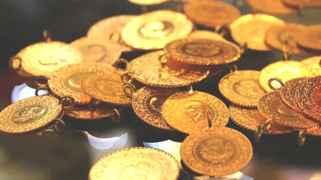 İslam Memiş'ten Şaşırtan Tahmin: 2026'nın Şampiyonu Belli! Yatırımcılar için Kritik İpuçları!