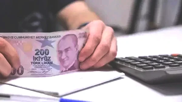 En düşük emekli maaşı ne kadar olacak? SGK uzmanı rakam verdi!