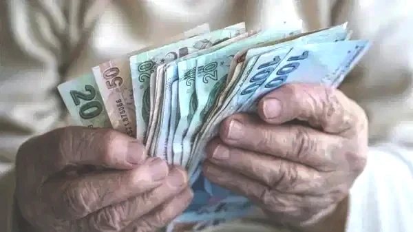 En düşük emekli maaşı ne kadar olacak? SGK uzmanı rakam verdi!