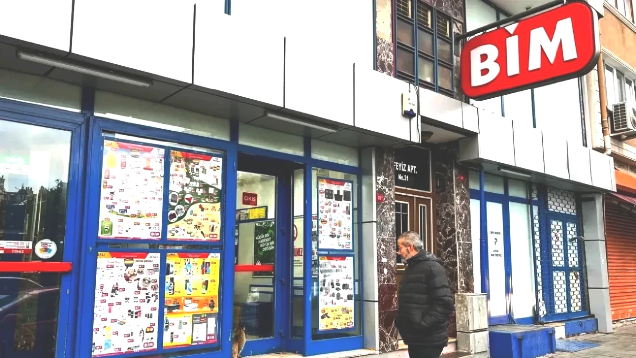 BİM'de Bugün TCL Google TV Fırsatı! 6 Aralık 2025 Aktüel Ürünler Kataloğu