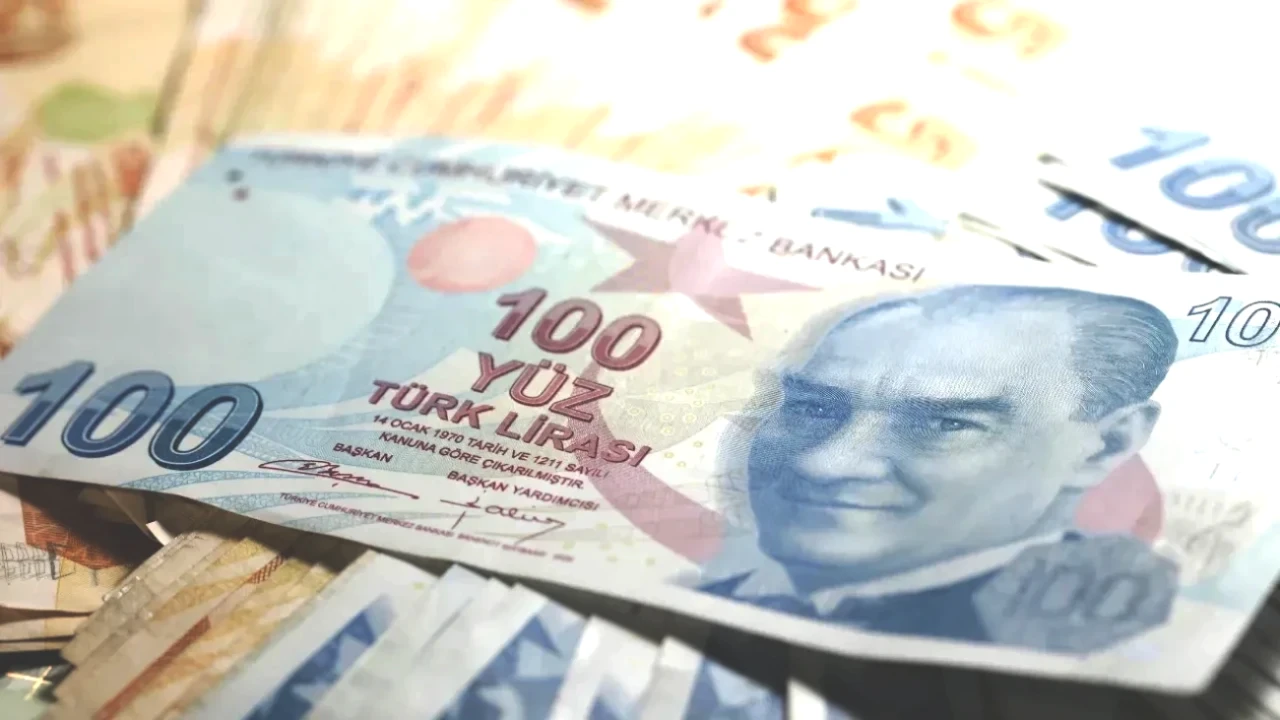 Emeklilere Kötü Haber! Maaş Kesintisi 1 Ocak'tan İtibaren Başlıyor